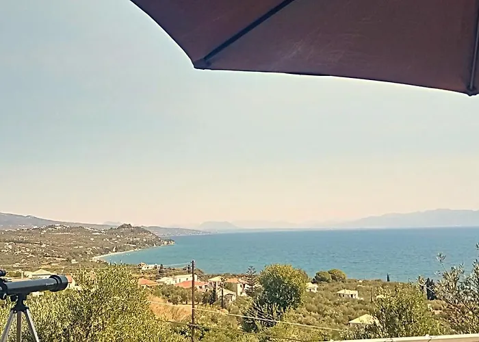 Tritsili House *