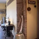 Tritsili House * Koróni