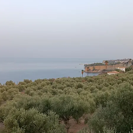 Apartment Tritsili House