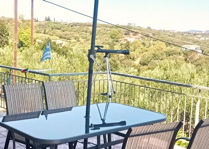 Tritsili House Apartmán *