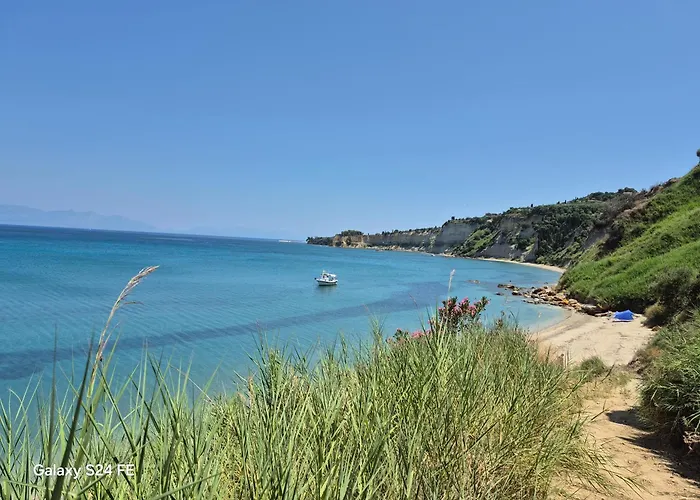 Appartamento Tritsili House *